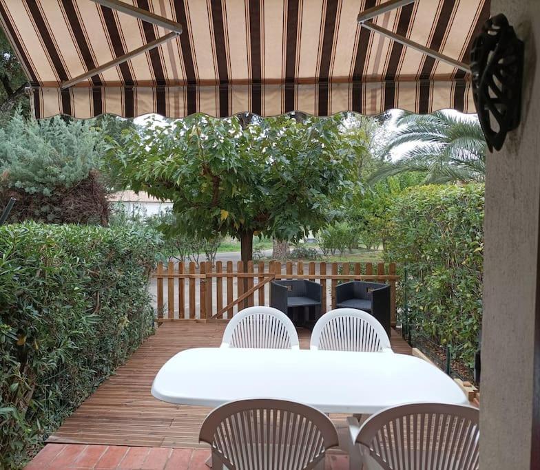 Location Dans Residence Calme, Proche Mer Cavalaire-sur-Mer Exterior foto